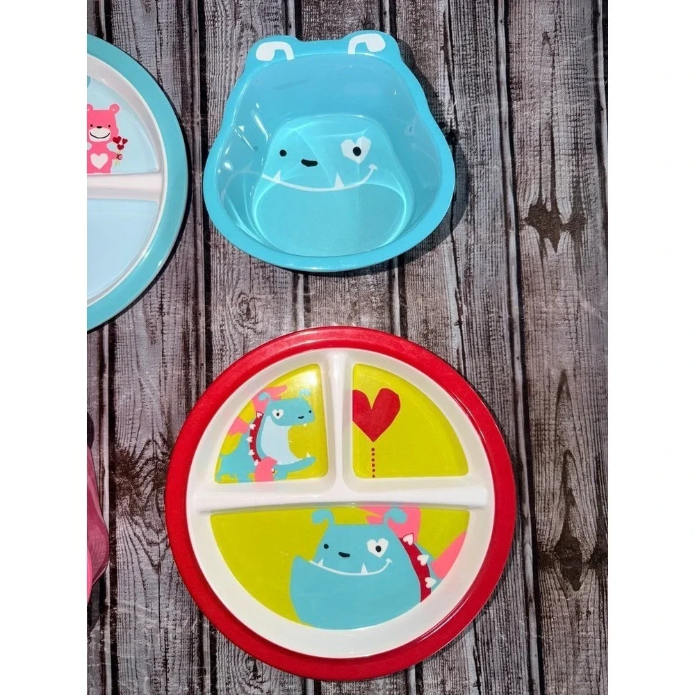 Lot of 4 Kids Divided Plates & Bowls Set Target Valentine Bear Melamine Toddler